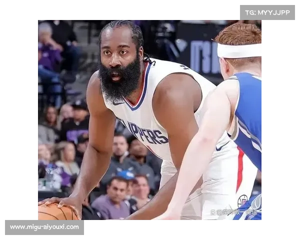 勇士首秀遗憾惜败快船 季前赛揭幕战未能迎来胜利开局 勇士首秀遗憾惜败快船 季前赛揭幕战未能迎来胜利开局